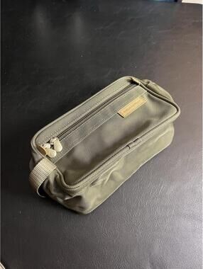 Briggs and Riley Hanging Toiletry Kit (Green) Army Travel Organizer Pouch Bag